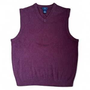 Dockers V-Neck Sweater Vest - Burgundy